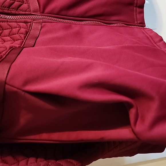 Warm and Comfy Avia Jacket - Picture 3 of 8